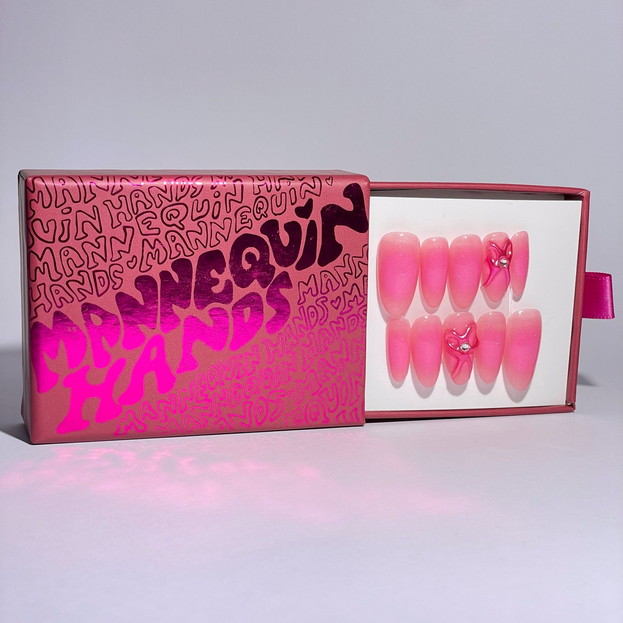 Press-ons – Mannequin Hands